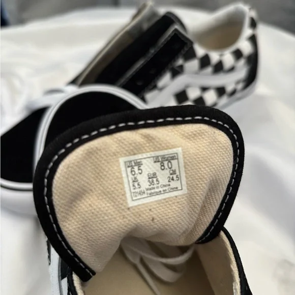 Vans Black and White Checkerboard Sneakers NWT - Picture 7 of 7